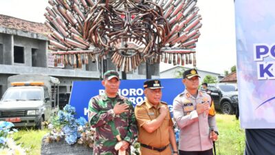 Ratusan Knalpot Brong Hasil Razia di Ponorogo Diubah Jadi Monumen Reog