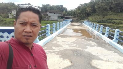 Pemdes Ngunut Bangun Jembatan Antar Desa