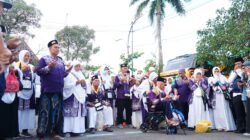 Tangis Bahagia Iringi Kepulangan Ratusan Jemaah Haji Magetan