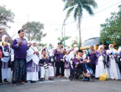Tangis Bahagia Iringi Kepulangan Ratusan Jemaah Haji Magetan