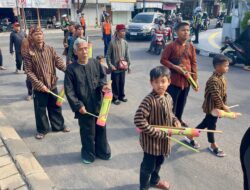 Bulan Suro, Warga Kebonagung Rayakan Tradisi Thek Thur dengan Semarak