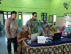 Unesa Kampus 5 PSDKU Magetan Dorong Literasi Digital Aparatur Desa Lewat Pelatihan Aplikasi Pintar Berbasis Web