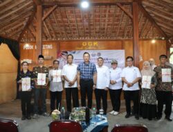 Dampingi Menko AHY Serahkan Sertipikat di Gunungkidul, Wamen Ossy : Ini Wujud Nyata Kolaborasi