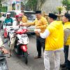 Bersama Ali Mufthi, DPD Golkar Magetan Tebar Takjil Ramadan