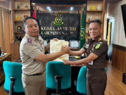 Sertipikat Hak Atas Tanah Dialih Media ke Elektronik, Kepala Kantor Pertanahan Kabupaten Madiun Serahkan ke Kejaksaan