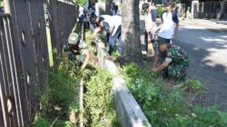 Personel Kodim Ponorogo Bersama Warga Kompak Laksanakan Kerja Bakti Pembersihan Lingkungan