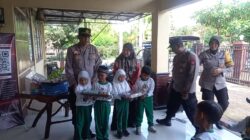 Siswa RA NU 053 Wardatul Athfal Klaten Gegeran Sambangi Polsek Sukorejo