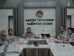 Ikuti Rapat Monev PTSL, Kepala Kantor Pertanahan Kabupaten Madiun Dorong Percepatan Program Strategis