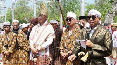 Begawi Festival 2026: Pangdam XXI/Radin Inten Jalani Prosesi Adat Turun Mandei