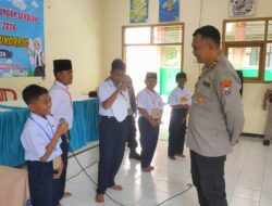 Bangun Karakter Pelajar, Kapolsek Sukorejo Sampaikan Pentingnya Disiplin dan Taat Lalu Lintas