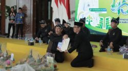 Hari Jadi Kabupaten Madiun ke-458, Kantor Pertanahan Kabupaten Madiun Serahkan 417 Sertipikat Aset Pemda kepada Bupati Madiun