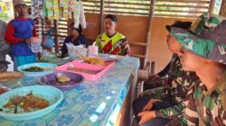Kebersamaan TNI dan Warga di Warung Kopi Hidupkan Suasana TMMD 129