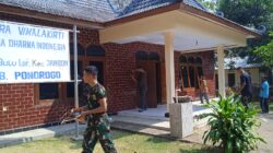 Kerja Bakti Lintas Iman: Satgas TMMD 129 Bersihkan Masjid dan Vihara Bulu Lor