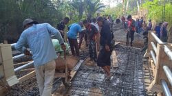 Gotong Royong TNI-Warga, Jembatan Penghubung Dukuh Bibis-Gupit Terus Dikebut