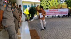 Puluhan Warga Kubangan Tompek Demo di DPRD Madina Tolak Lahan Sawit Dijadikan Plasma