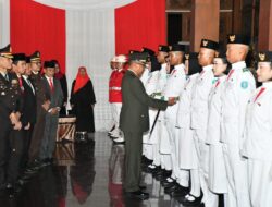 Dandim Ponorogo Kukuhkan Paskibraka 2026, Pesan Jadi Teladan Masyarakat
