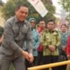Nostalgia dan Aspirasi Warga Sambut Kedatangan Gubernur Ria Norsan di Engkangin