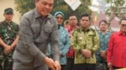 Nostalgia dan Aspirasi Warga Sambut Kedatangan Gubernur Ria Norsan di Engkangin