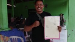 Kantor Pertanahan Kabupaten Madiun Serahkan 100 Sertipikat PTSL kepada Masyarakat Desa Winong
