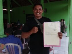 Kantor Pertanahan Kabupaten Madiun Serahkan 100 Sertipikat PTSL kepada Masyarakat Desa Winong