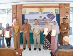 Wakil Bupati Magetan Serahkan 84 Sertipikat PTSL kepada Masyarakat Kelurahan Manisrejo