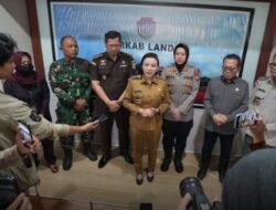 Landak Tetapkan Tanggap Darurat Karhutla, Bupati Karolin Kerahkan Tangki Air dan Larang Pembakaran Lahan