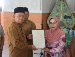 Kantor Pertanahan Kabupaten Magetan Serahkan 451 Sertipikat PTSL kepada Masyarakat Kecamatan Kartoharjo