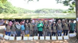 HUT ke-81 TNI, Kodim 0802 Ponorogo Gelar Pengobatan Gratis dan Bagi Sembako