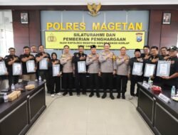 Jaga Kamtibmas Kondusif, 13 Tokoh Korlap PSHT Magetan Dapat Penghargaan Kapolres