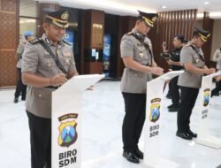 Tongkat Komando Berganti, AKBP Raden Erik Bangun Prakasa Resmi Jabat Kapolres Mojokerto