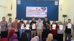 Kantor Pertanahan Kabupaten Magetan Serahkan 128 Sertifikat PTSL kepada Masyarakat Kelurahan Sampung
